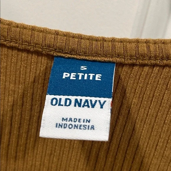 Old Navy Sleeveless Button-Front Tan Dress - Picture 4 of 6